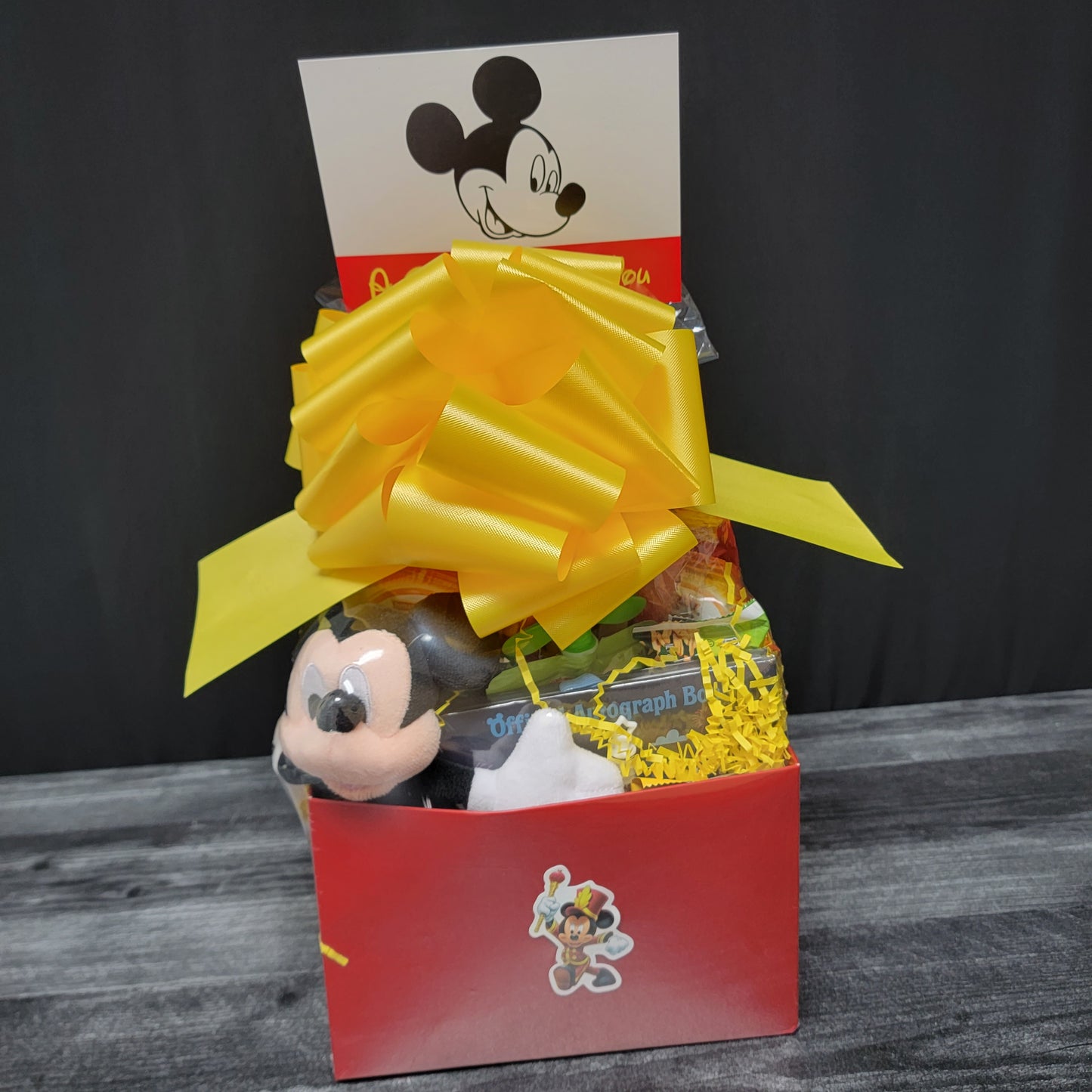 Deluxe Mickey Snack Tote Bundle