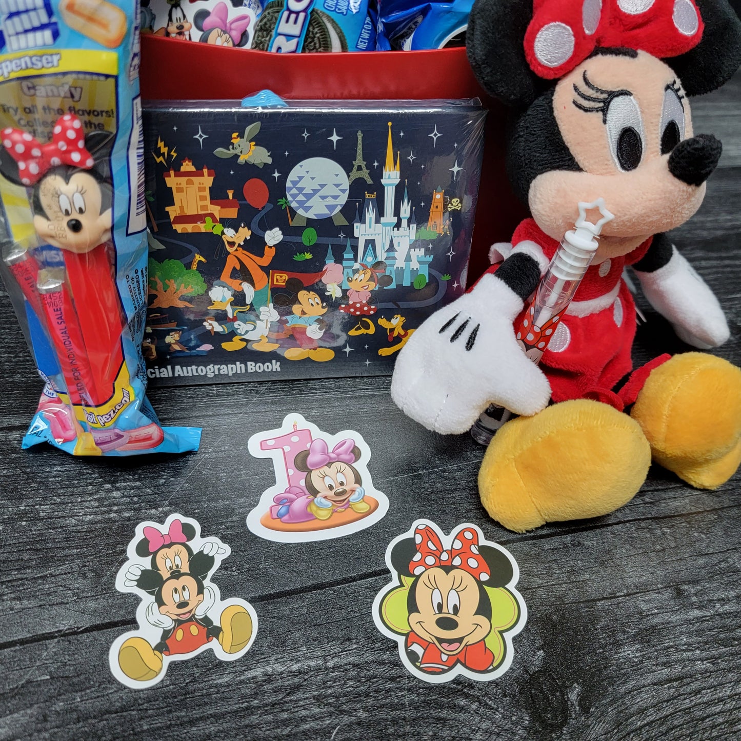 Deluxe Minnie Snack Tote Bundle
